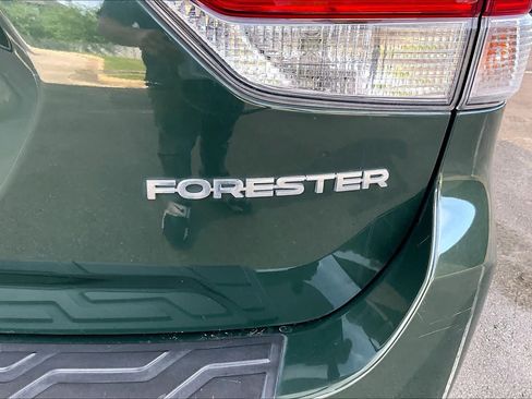 Used 2022 Subaru Forester AWD/4WD image 10
