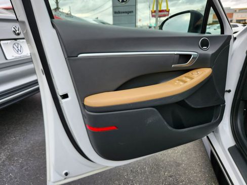 Used 2020 Hyundai Sonata SEL w/ Premium + Sunroof Package image 9