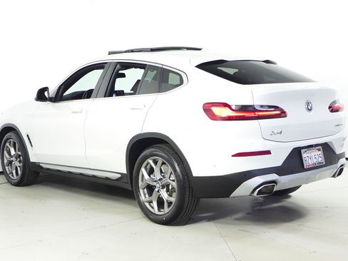 Used 2022 BMW X4 xDrive30i w/ Parking Assistance Package image 9