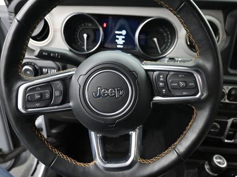 Used 2022 Jeep Wrangler Unlimited Sahara image 18