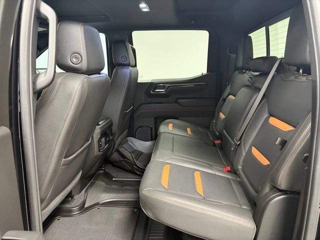 Used 2025 GMC Sierra 1500 AT4 w/ Technology Package AWD/4WD image 44