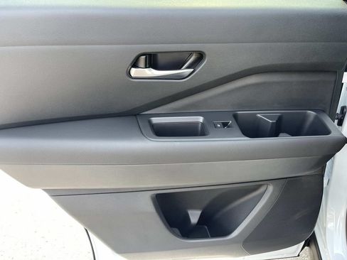 New 2026 Nissan Pathfinder SL FWD image 21
