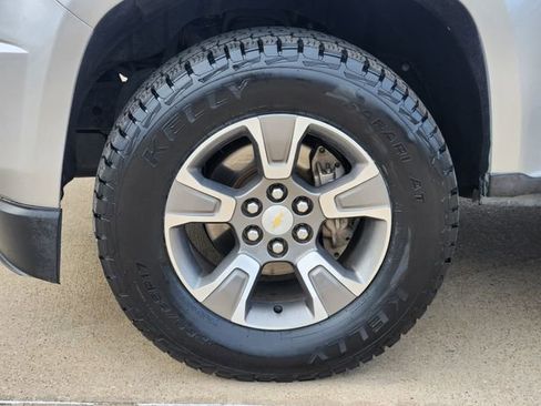 Used 2016 Chevrolet Colorado Z71 AWD/4WD image 17