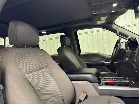 Used 2019 Ford F150 XLT w/ Equipment Group 302A Luxury AWD/4WD image 14