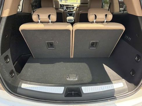 Used 2022 Cadillac XT6 Premium Luxury w/ Platinum Package AWD/4WD image 25