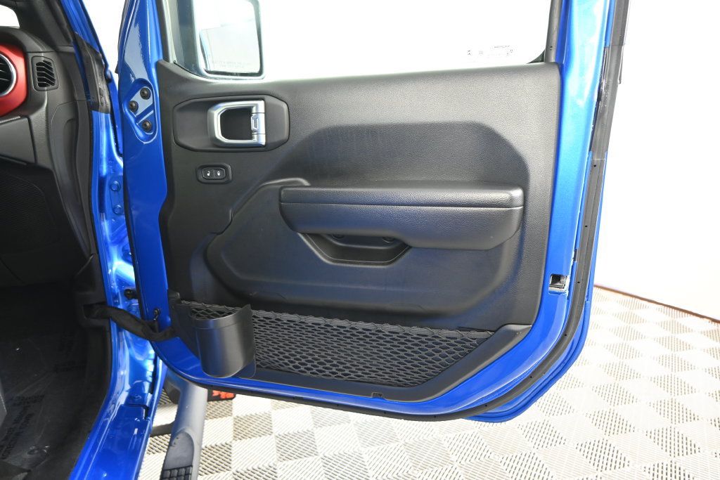 Used 2021 Jeep Wrangler Unlimited Rubicon AWD/4WD image 12