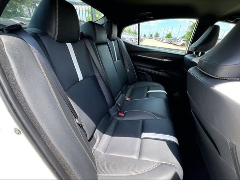 Used 2025 Toyota Camry SE w/ Convenience Package AWD/4WD image 32