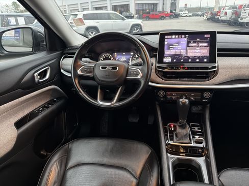 Used 2022 Jeep Compass Latitude w/ Sun and Sound Group image 23