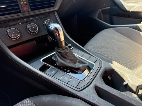 Used 2019 Volkswagen Jetta S FWD image 27