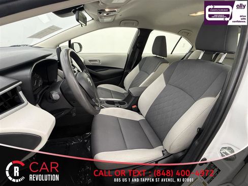 Used 2023 Toyota Corolla LE FWD image 9