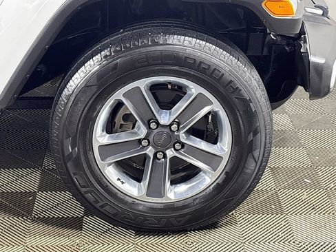 Used 2021 Jeep Wrangler Unlimited Sahara AWD/4WD image 22