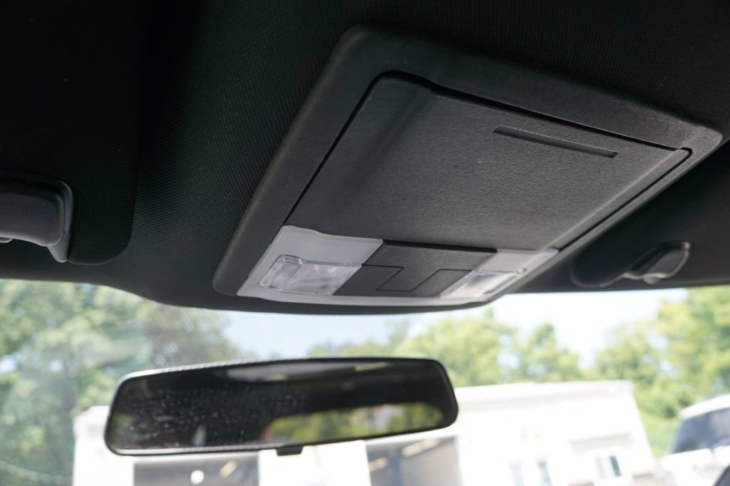 Used 2017 Ford Explorer XLT AWD/4WD image 13