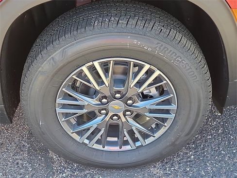 New 2026 Chevrolet Traverse LT w/ Driver Confidence Package image 6