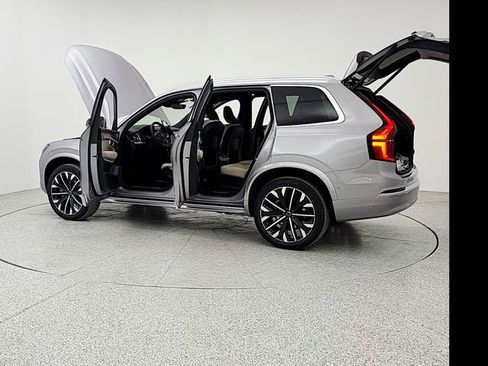 New 2026 Volvo XC90 B6 Plus w/ Protection Package image 12