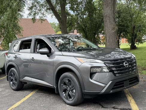 New 2026 Nissan Rogue SV w/ Cold Weather Package FWD image 4