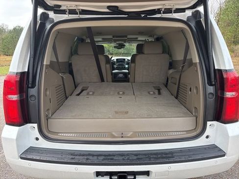 Used 2017 Chevrolet Tahoe LT image 11