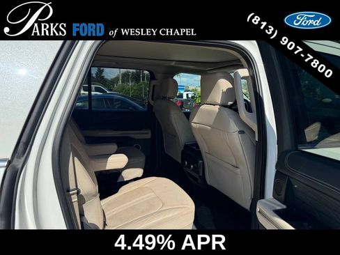 Used 2023 Ford Expedition Max Platinum AWD/4WD image 7