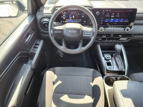 Used 2024 Chevrolet Colorado Trail Boss w/ Advanced Trailering Package AWD/4WD image 11
