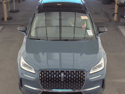 Used 2025 Lincoln Corsair Grand Touring w/ Equipment Group 302A AWD/4WD image 2