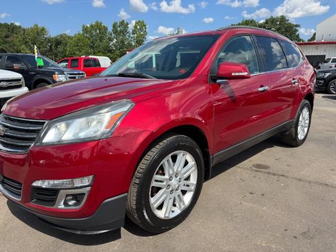 Used 2014 Chevrolet Traverse LT AWD/4WD image 9