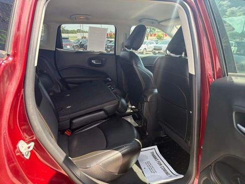 Used 2021 Jeep Compass Latitude AWD/4WD image 18