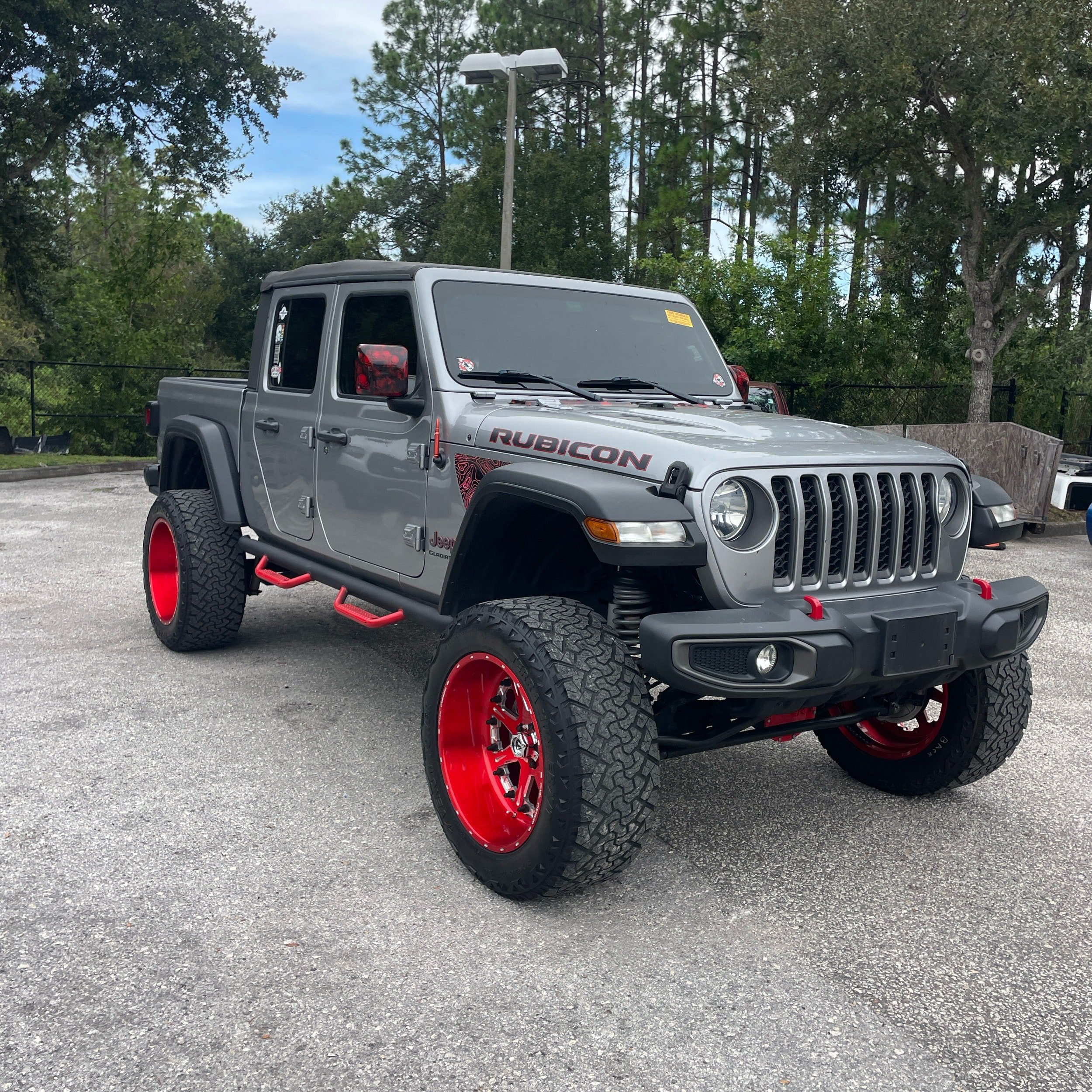 Used 2021 Jeep Gladiator Rubicon AWD/4WD image 14