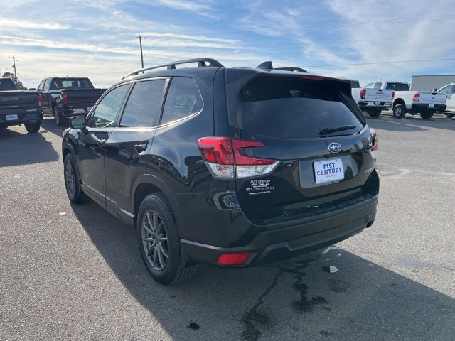 Used 2022 Subaru Forester Premium w/ Popular Package #1 AWD/4WD image 8