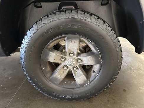 Used 2017 RAM 1500 ST w/ SXT Appearance Group image 29