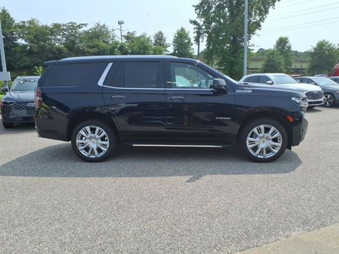 Used 2023 Chevrolet Tahoe High Country AWD/4WD image 5