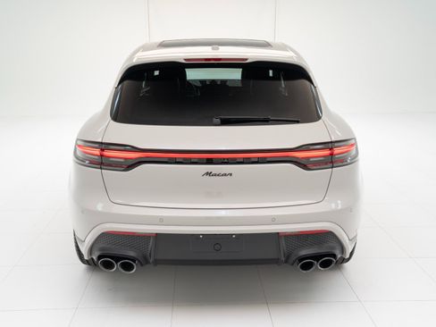 New 2026 Porsche Macan image 10