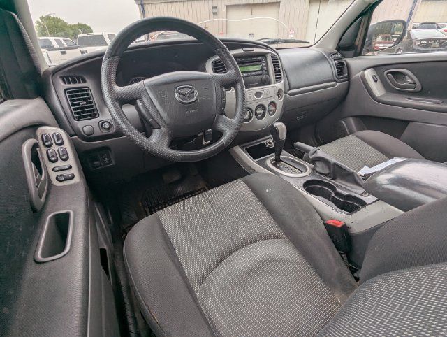 Used 2005 MAZDA Tribute s w/ Package 1 AWD/4WD image 2