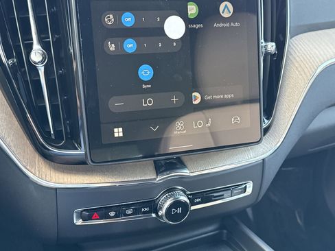 New 2026 Volvo XC60 B5 Plus w/ Protection Package Premier AWD/4WD image 27