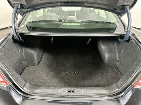 Used 2013 Nissan Altima 2.5 SV FWD image 27