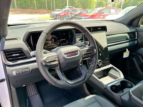 New 2026 GMC Terrain AT4 w/ LPO, Floor Liner Package AWD/4WD image 10