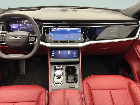 Used 2024 Jeep Wagoneer Launch Edition AWD/4WD image 12