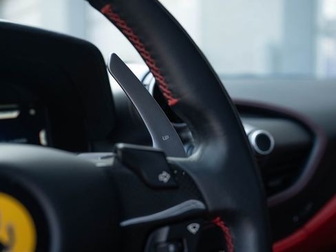 Used 2021 Ferrari F8 Tributo image 37