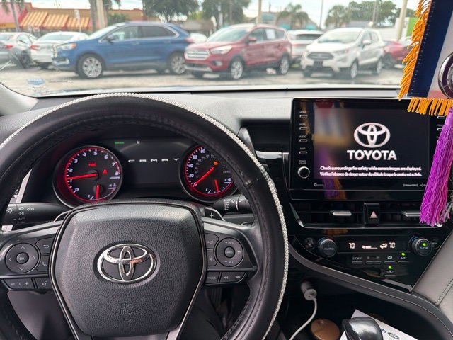 Used 2021 Toyota Camry XSE FWD image 16