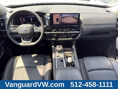 Used 2026 Nissan Pathfinder SL FWD image 30