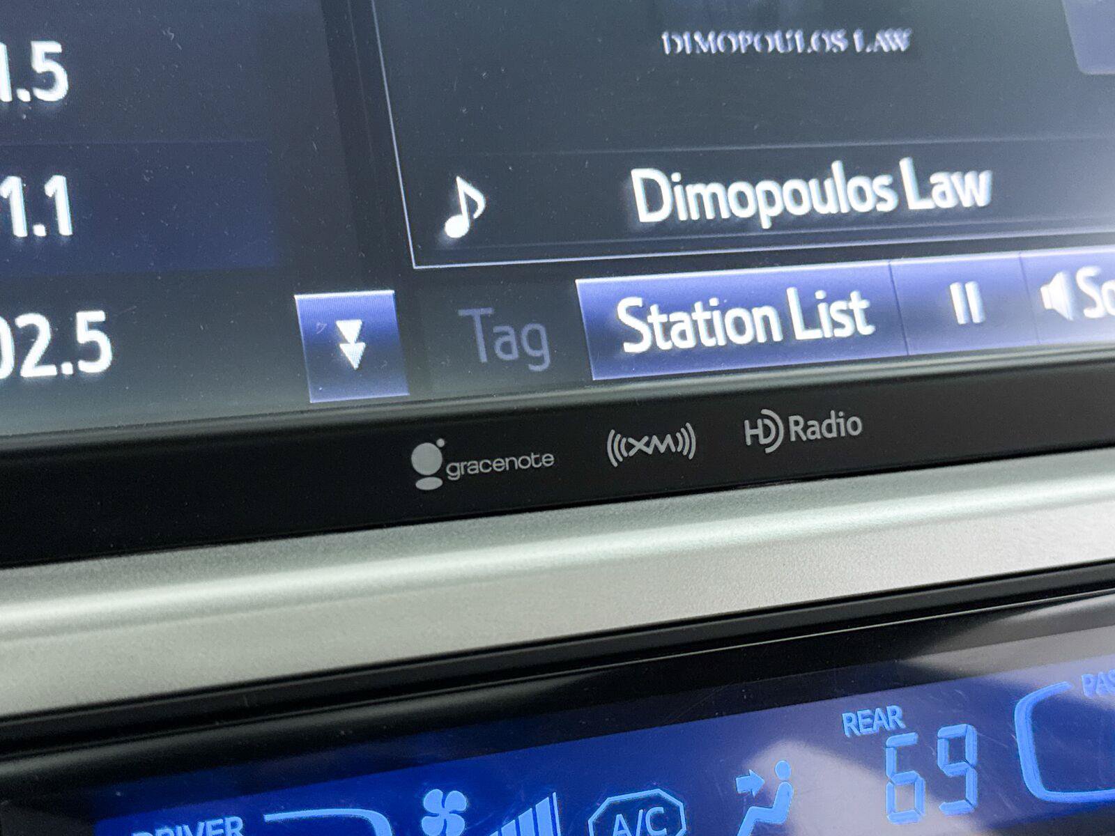 Used 2018 Toyota Highlander XLE FWD image 20