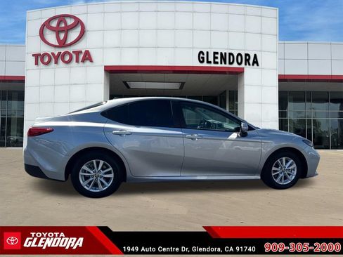 Used 2026 Toyota Camry LE FWD image 12