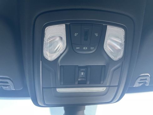 Used 2019 RAM 1500 Big Horn image 29