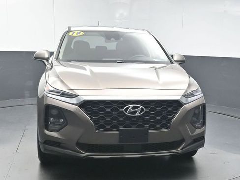 Used 2019 Hyundai Santa Fe SE AWD/4WD image 3