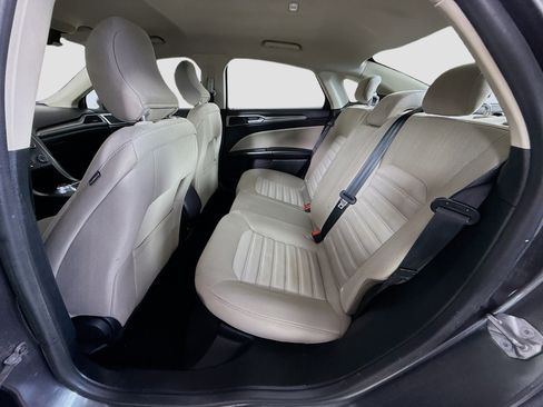 Used 2018 Ford Fusion S image 25