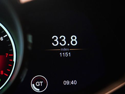 Used 2021 Aston Martin DBS Superleggera RWD image 21