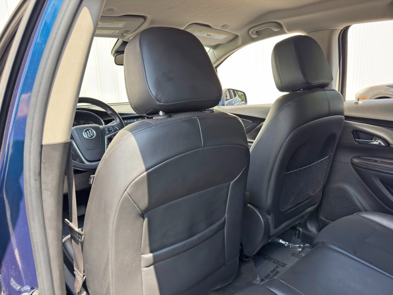 Used 2020 Buick Encore Preferred w/ Safety Package FWD image 31