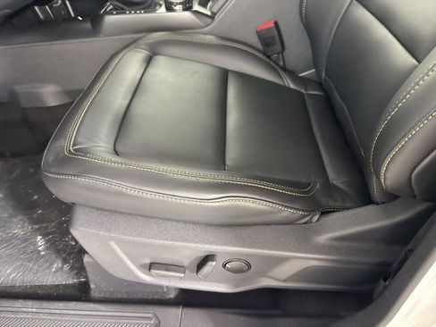 New 2025 Ford Bronco Badlands image 16