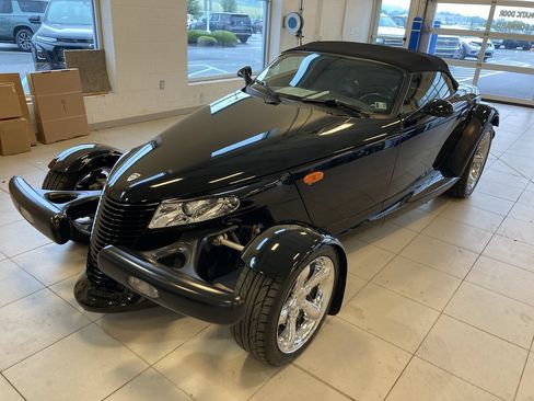 Used 2000 Plymouth Prowler RWD image 3