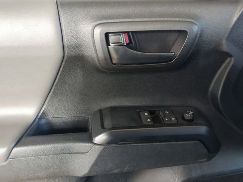 Used 2021 Toyota Tacoma SR w/ SR Convenience Package RWD image 14