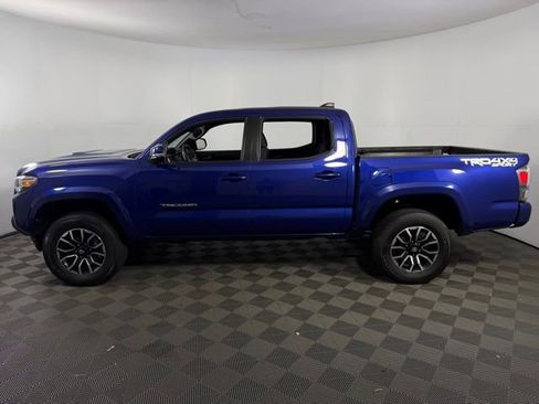 Used 2023 Toyota Tacoma TRD Sport image 4