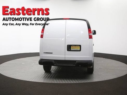 Used 2020 Chevrolet Express 3500 w/ Driver Convenience Package RWD image 35